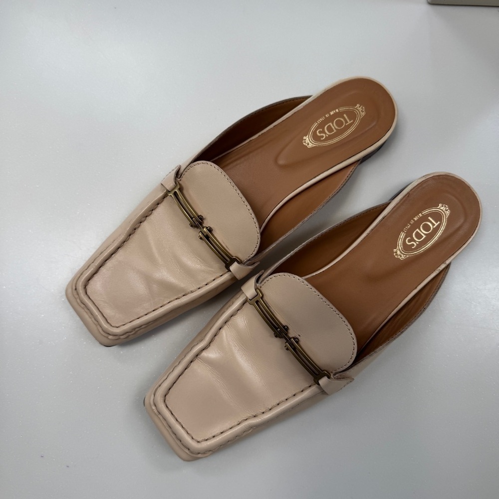 Tod’s Buckle Slip on Loafers Blush Nude 8.5